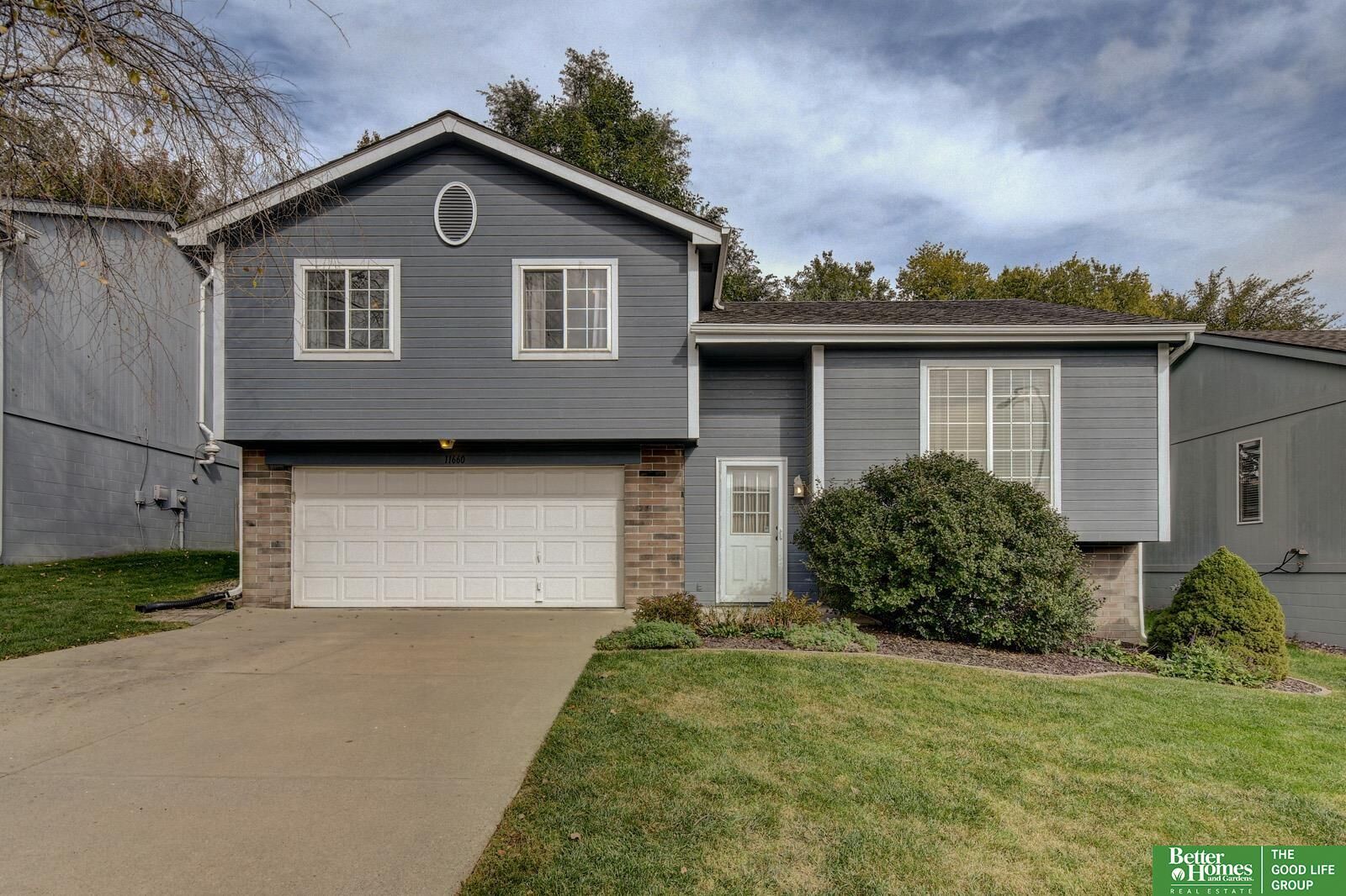Property Photo:  11660 Mary Street  NE 68164 