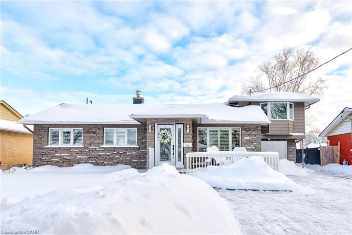 Property Photo:  218 Woodhaven Road 3  ON N2C 1V5 