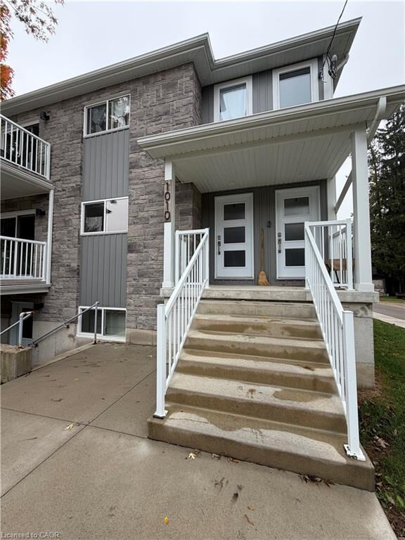 Property Photo:  1010 Doering Street 2  ON N0B 2T0 