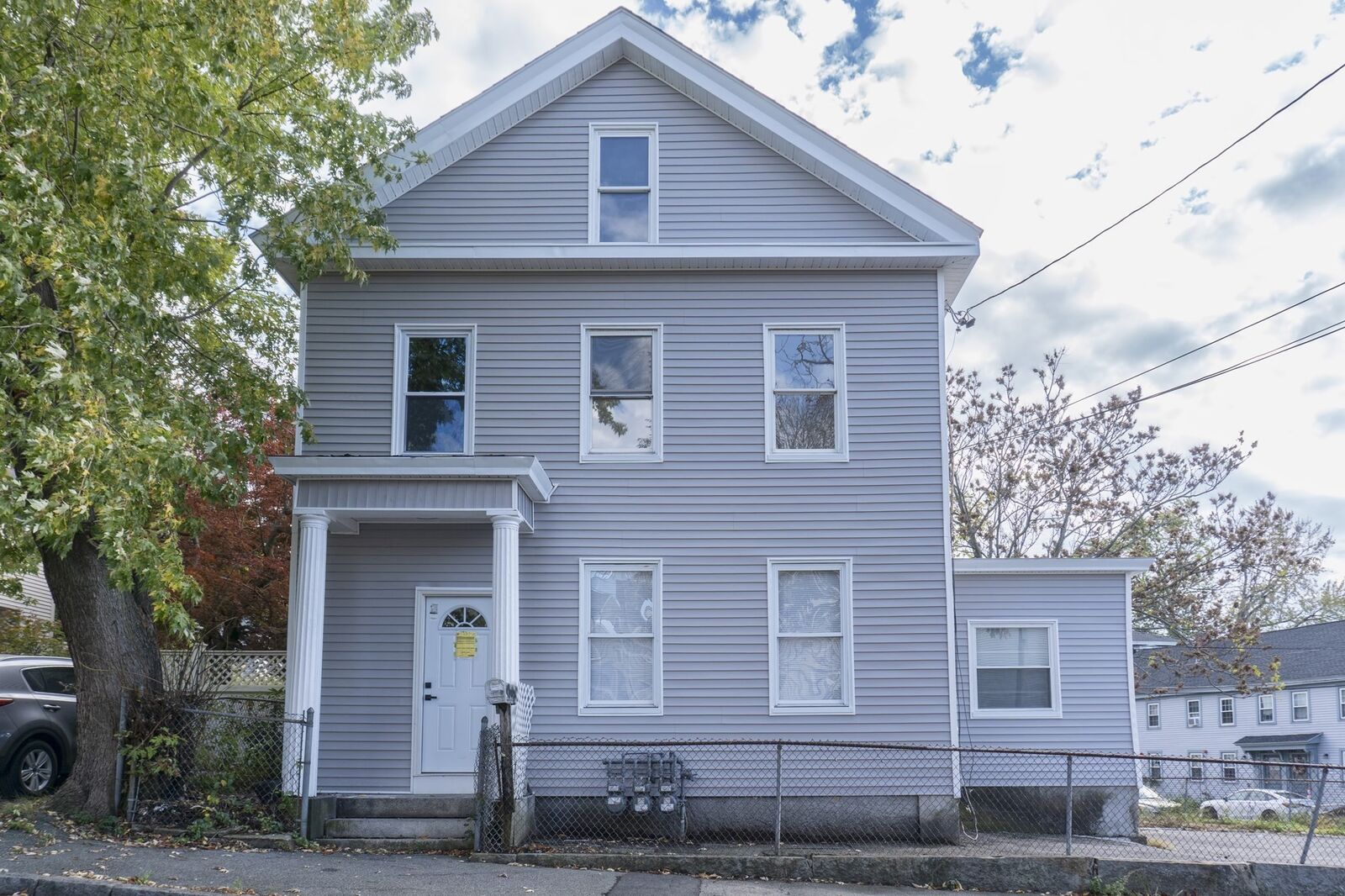 Property Photo:  105 Chestnut St  MA 01852 
