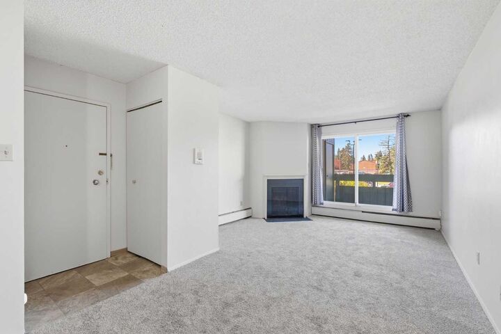 Property Photo:  315 Southampton Drive SW 5211  AB T2W 2T6 