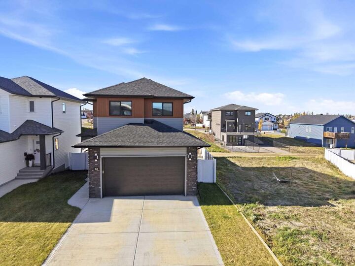 Property Photo:  30 Palmer Circle  AB T4M 0N7 