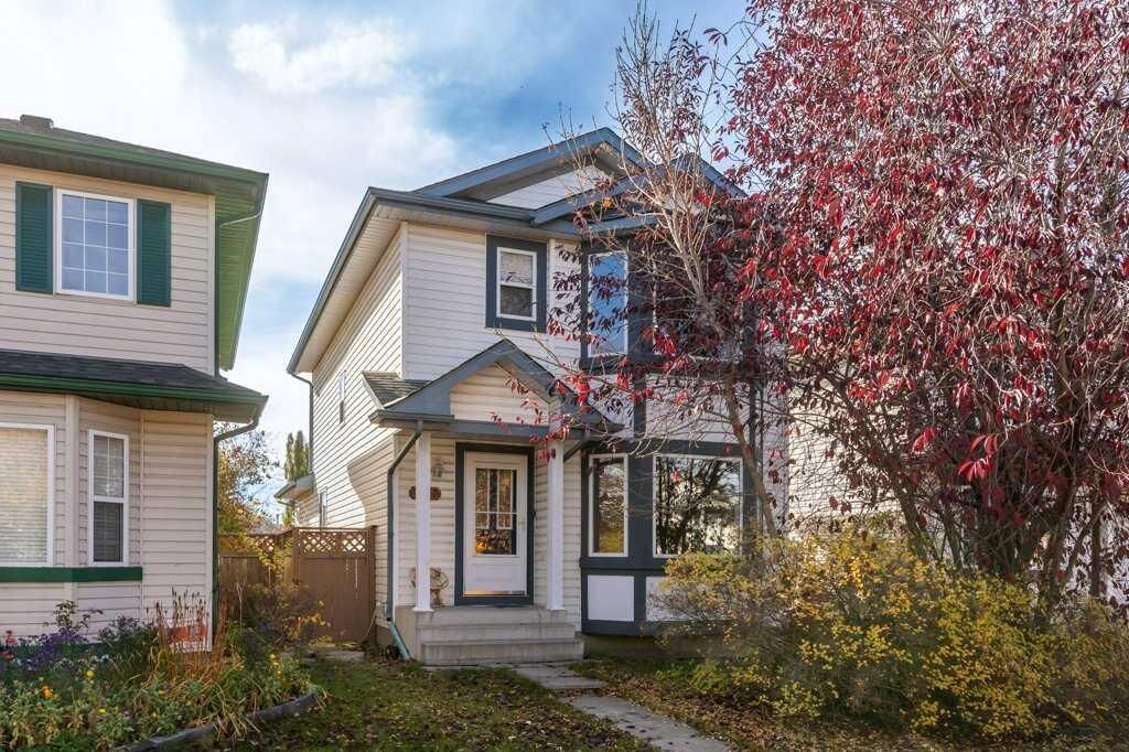 Property Photo:  127 Erin Meadow Crescent SE  AB T2B 3L4 