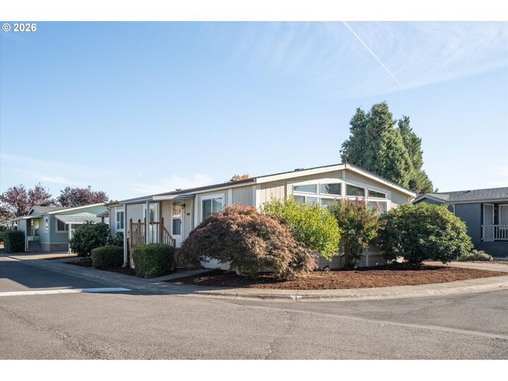 Property Photo: 1699 N Terry St 79 OR 97402