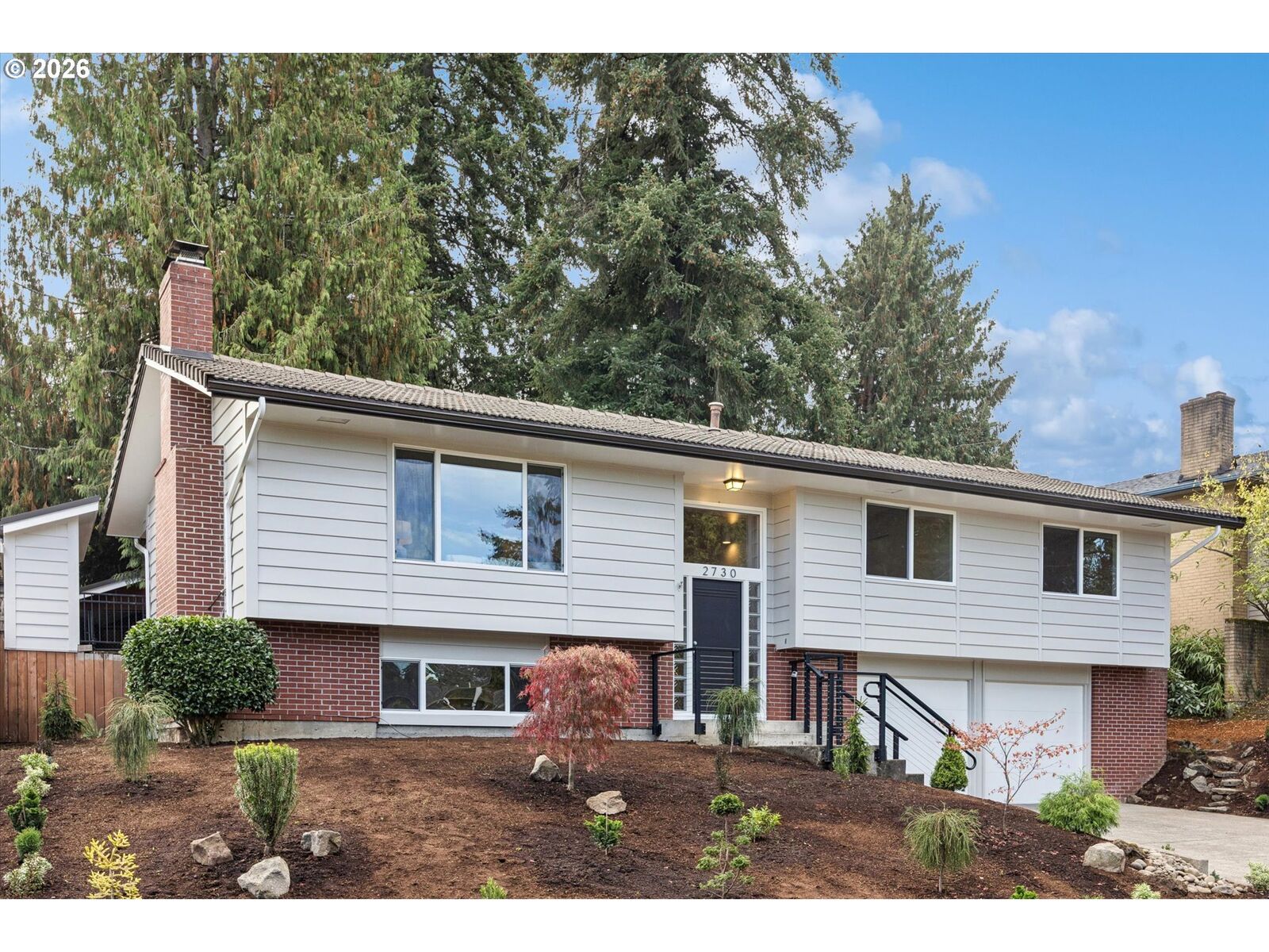 Property Photo:  2730 SW Plum Ct  OR 97219 