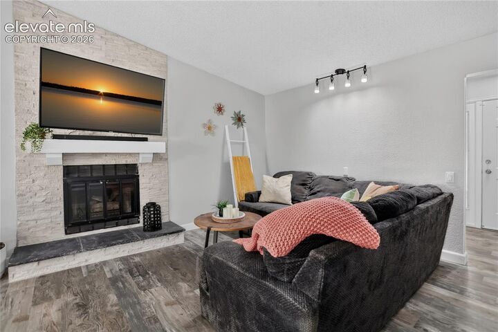 Property Photo:  2250 Heathercrest Drive  CO 80915 