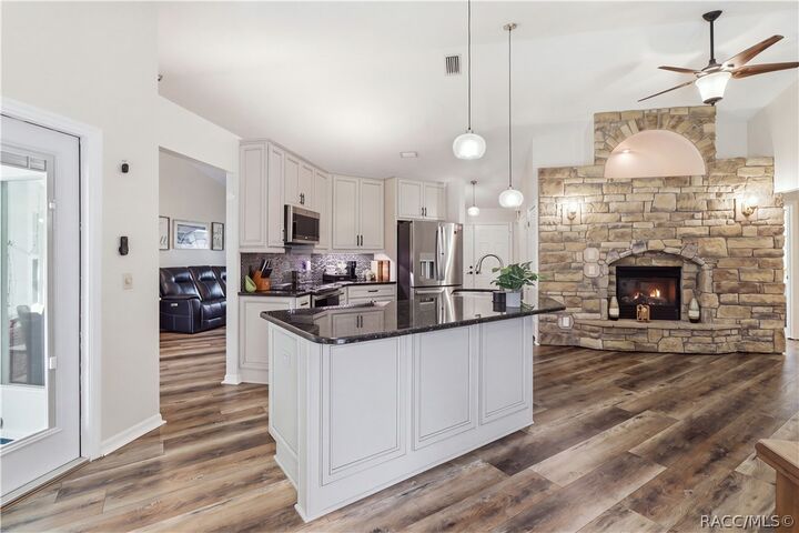 Property Photo:  1436 N Cherry Pop Drive  FL 34442 