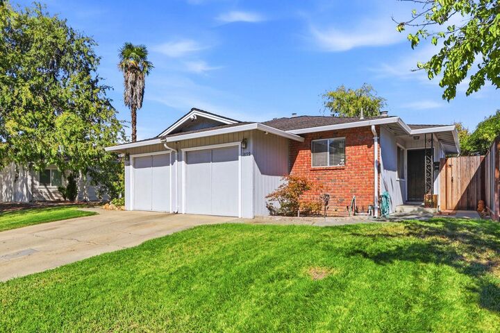 Property Photo:  1901 Camden Avenue  CA 95124 