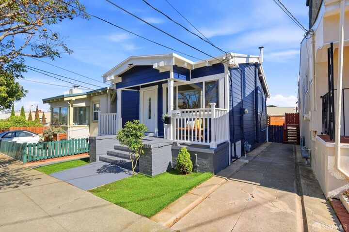 Property Photo:  19 Curtis Street  CA 94112 