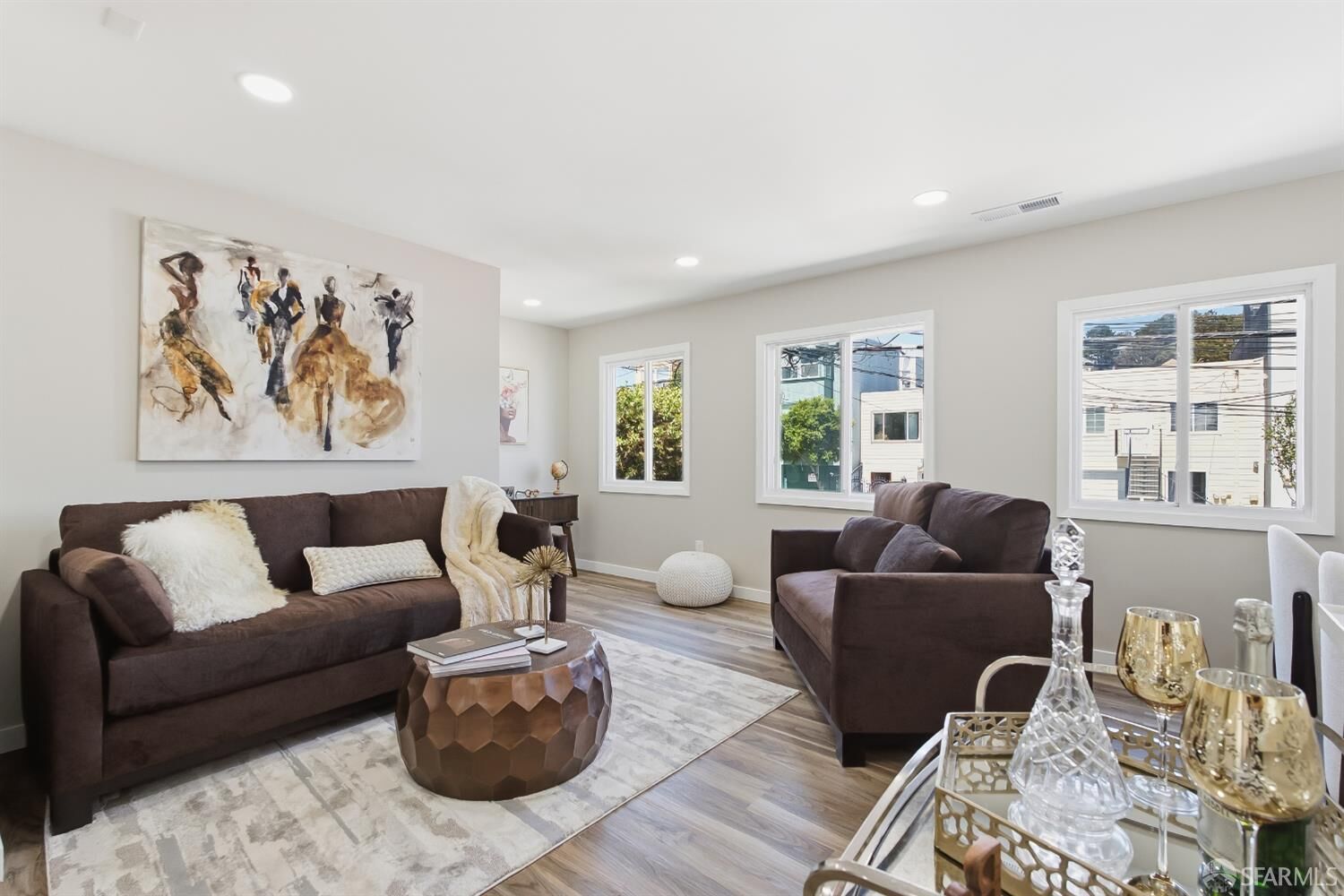 Property Photo: 1383 Revere Avenue CA 94124