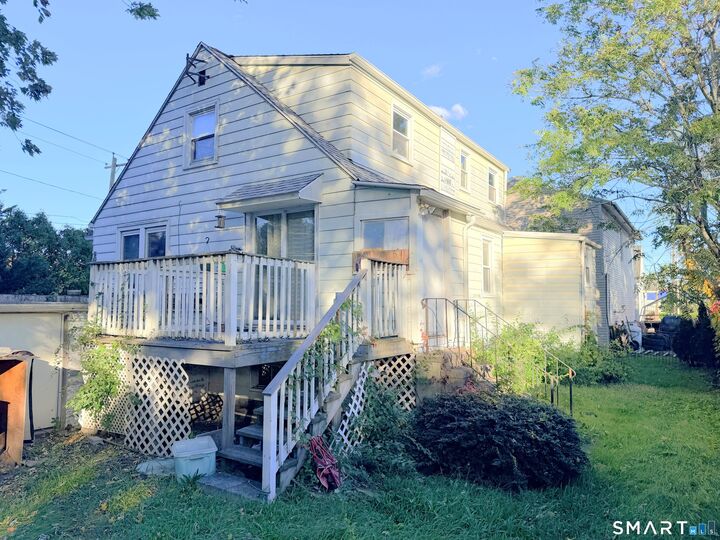 Property Photo:  272 State Street  CT 06473 
