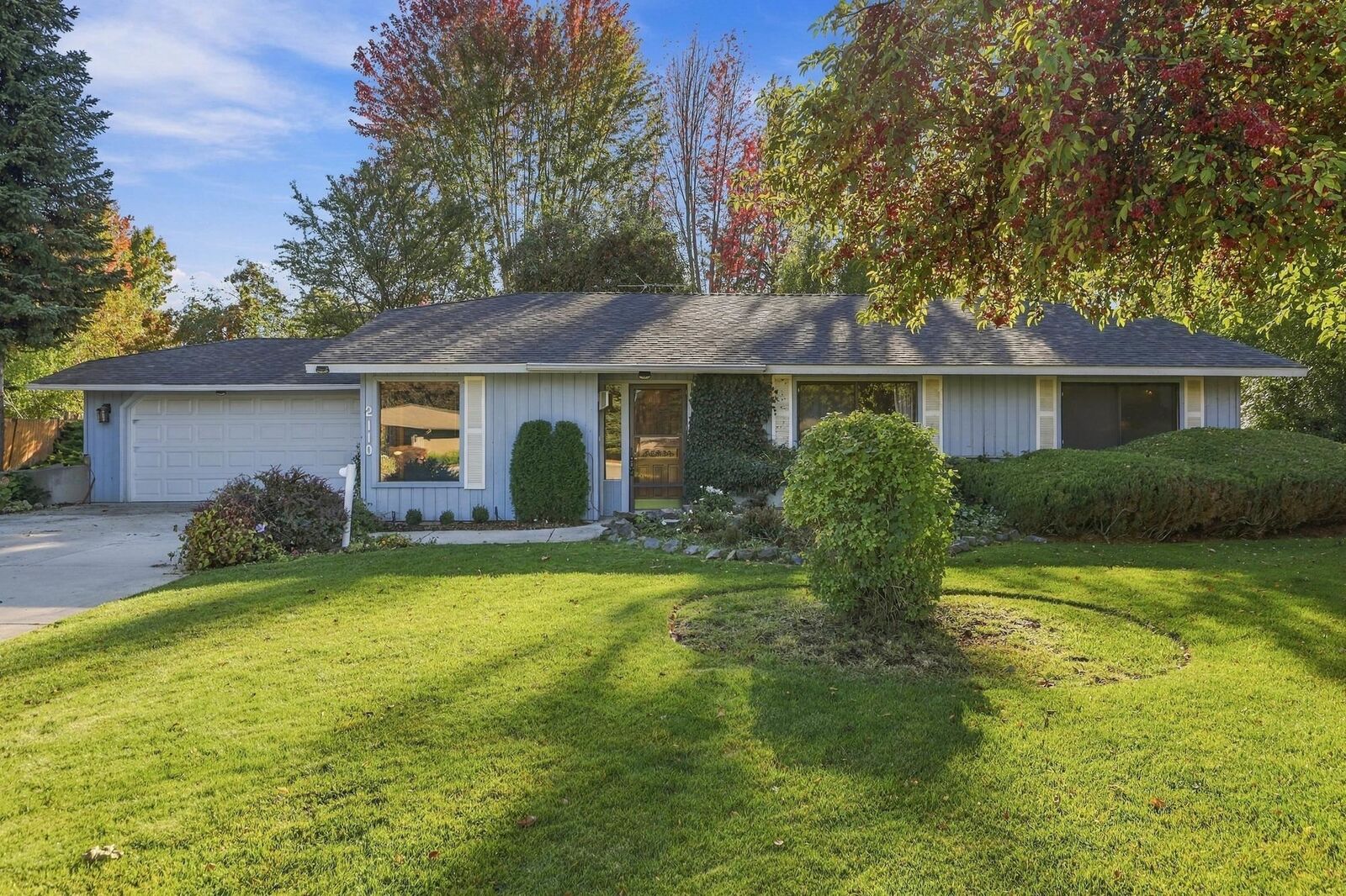 Property Photo:  2110 E 56th Ct  WA 99223 