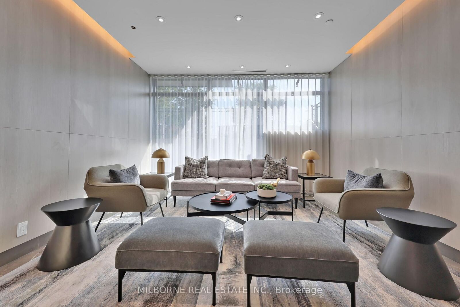 Property Photo:  2 Manderley Drive 914  ON M1N 0C7 