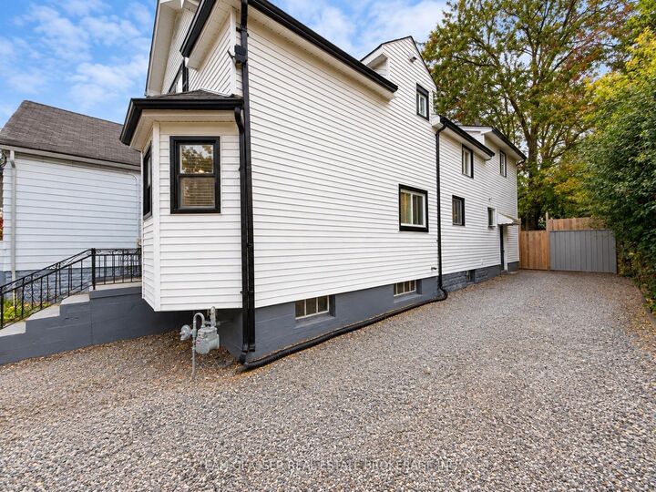 Property Photo:  49 Paddington Avenue  ON N6J 2S5 