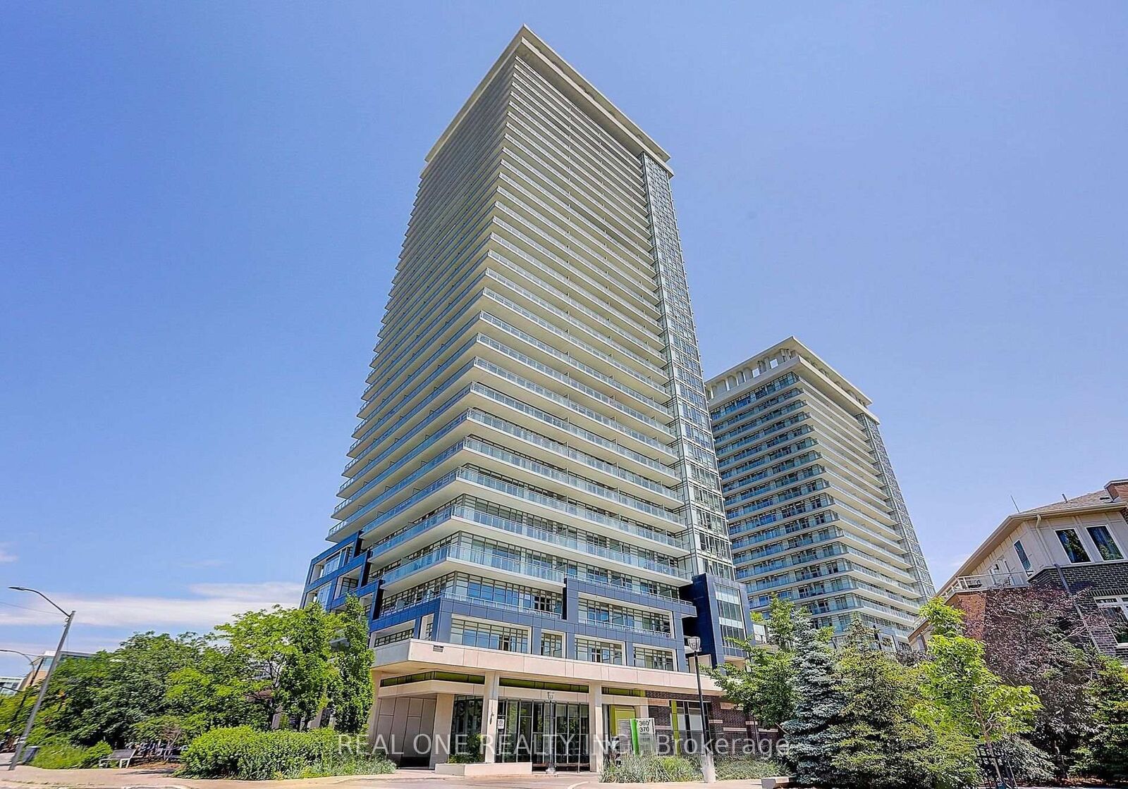 Property Photo:  360 Square One Drive 2604  ON L5B 0G7 