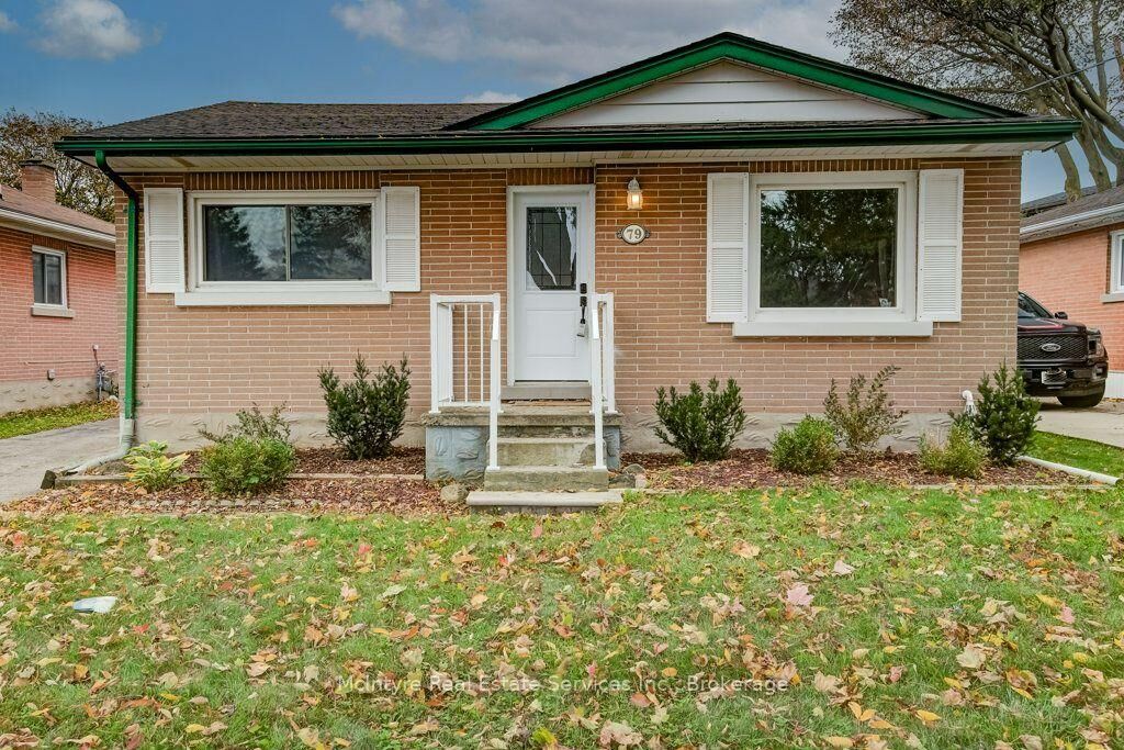 Property Photo:  79 Hoffman Street  ON N2M 3M8 