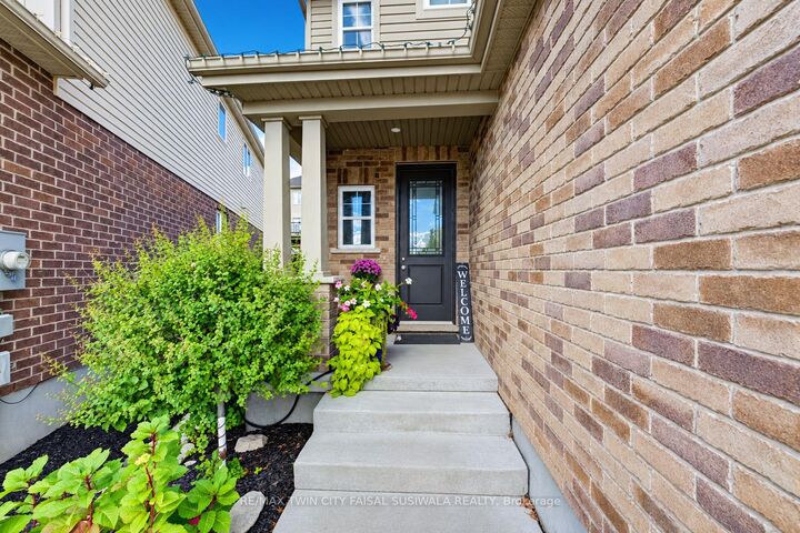 Property Photo:  43 Rivertrail Avenue  ON N2A 0H8 