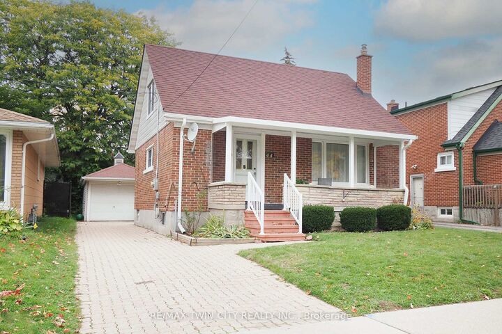 Property Photo:  44 Ruby Street  ON N2M 3E3 
