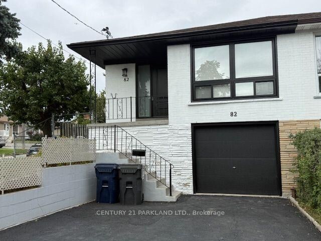 Property Photo:  82 Verobeach Boulevard Basement  ON M9M 1P9 