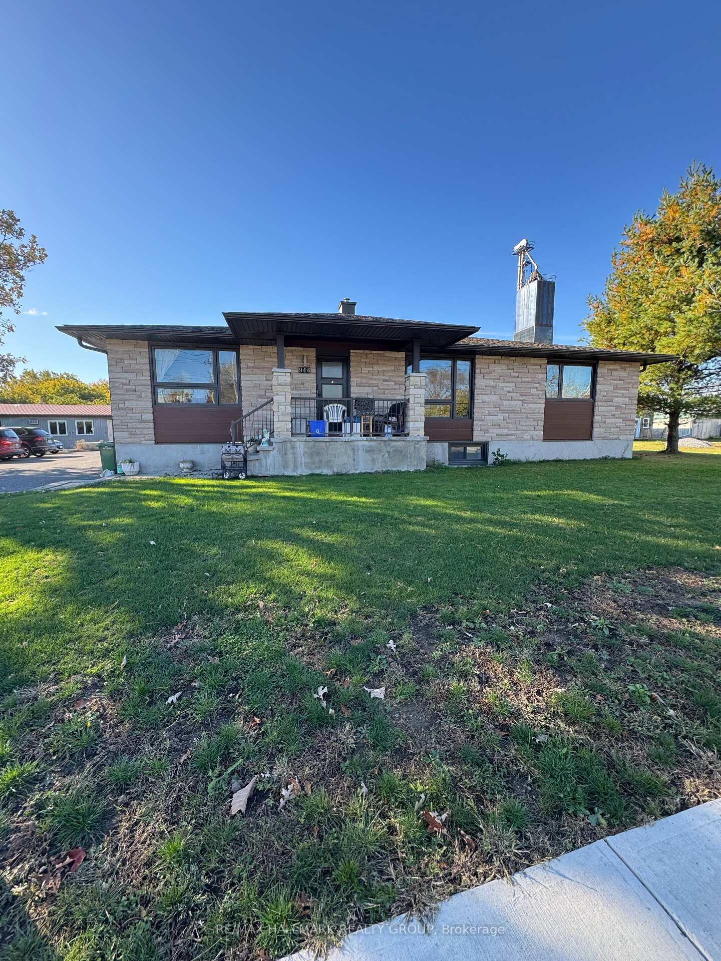 Property Photo:  1195 Notre Dame Street S 3  ON K0A 1W0 