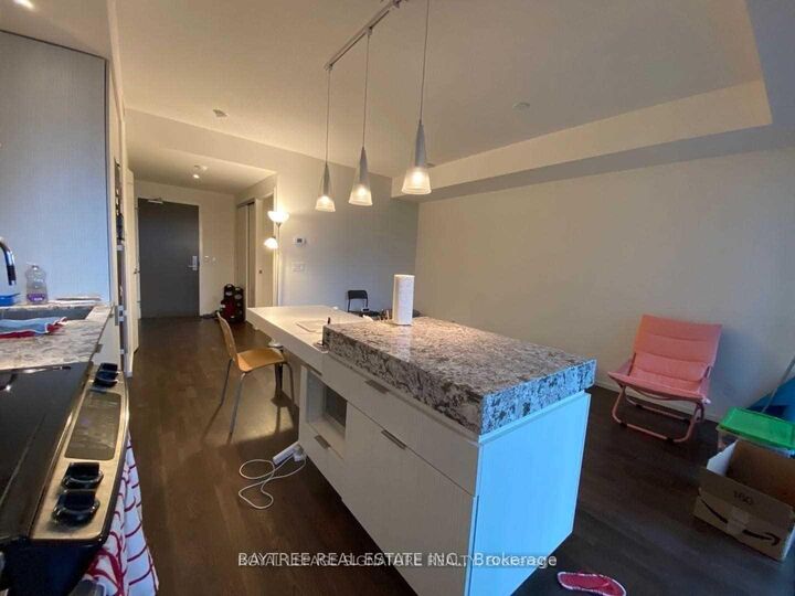 Property Photo: 101 Charles Street E 1809 ON M4Y 0A9