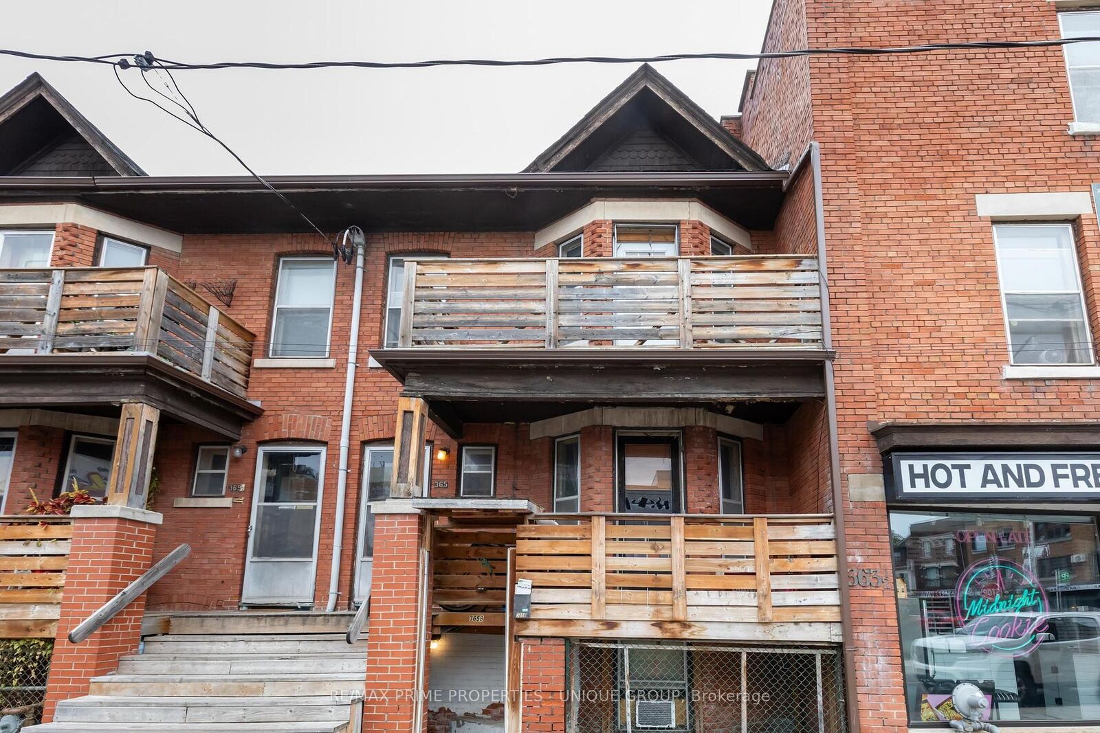 Property Photo:  365 Clinton Street 2  ON N8X 1A7 