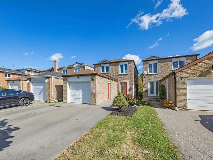 Property Photo:  18 Riviera Drive  ON L4K 2J1 