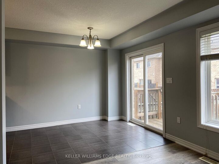 Property Photo:  90 Bloom Crescent  ON L0R 1P0 