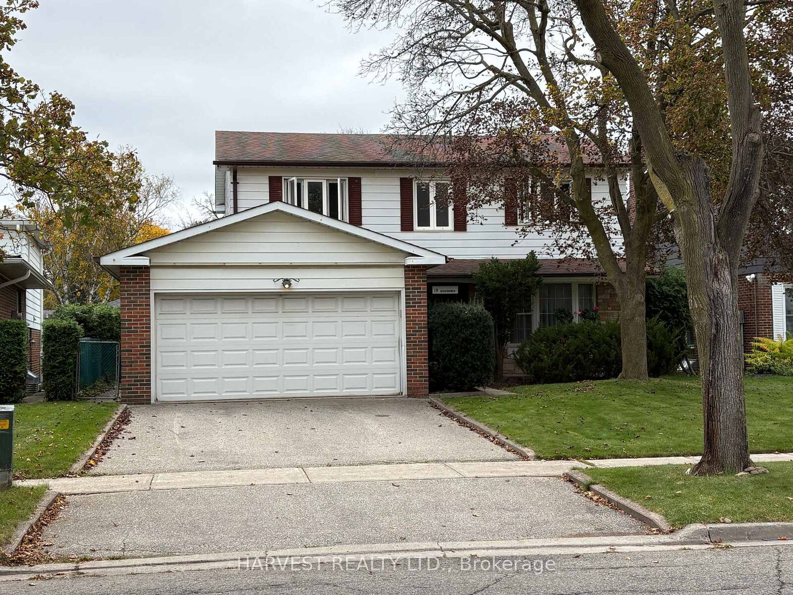 Property Photo:  19 Glendower Circuit  ON M1T 2Y9 