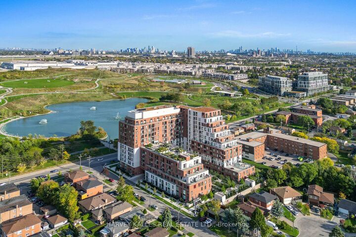 Property Photo:  3100 Keele Street 635  ON M3M 0E1 