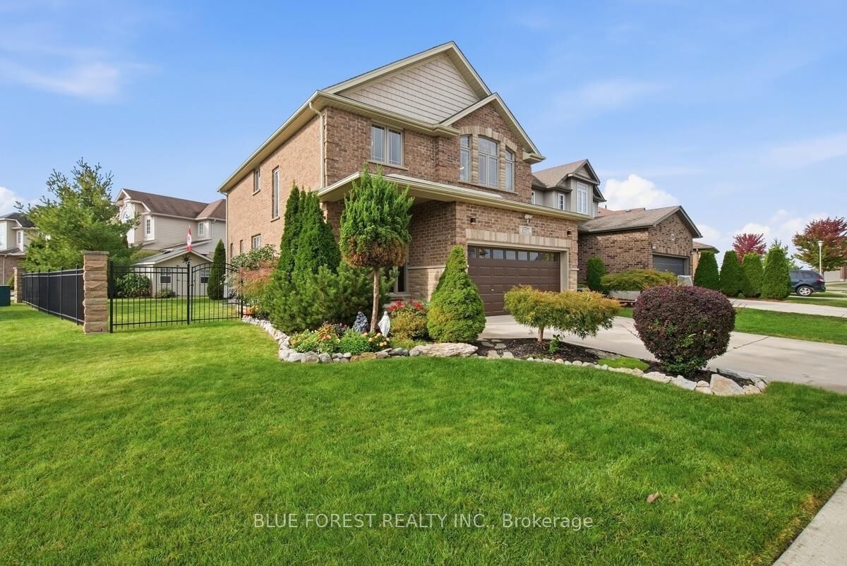Property Photo:  1197 Cardinal Road  ON N6M 0C1 
