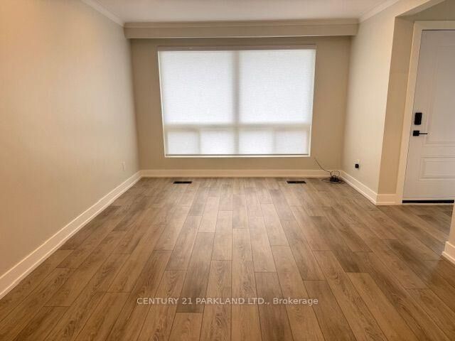 Property Photo:  82 Verobeach Boulevard Main Level  ON M9M 1P9 