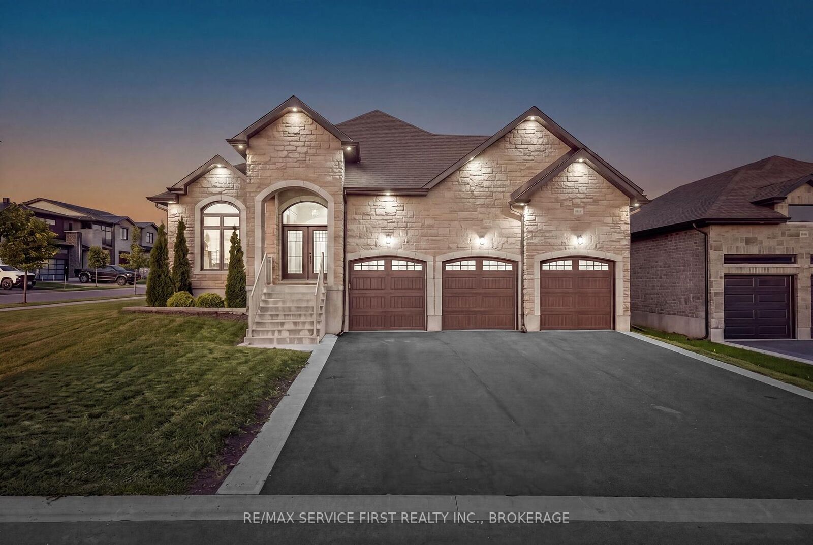 Property Photo:  636 Mandara Drive  ON K7P 0N5 