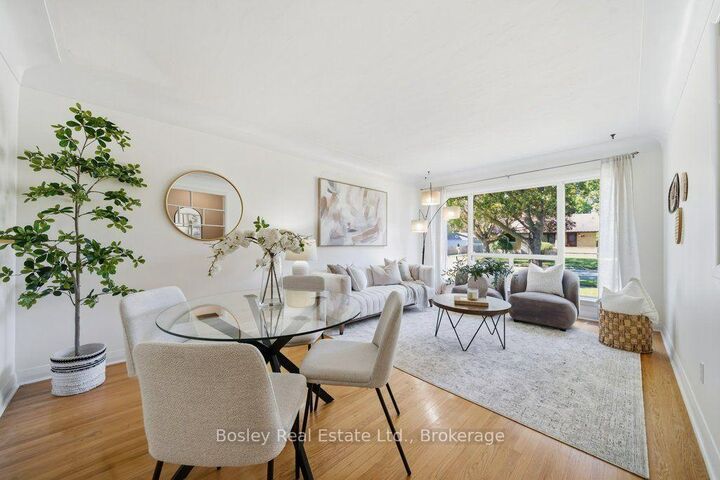 Property Photo:  18 Maywood Road  ON N2C 2A3 