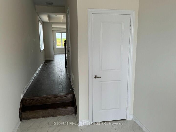 Property Photo:  10 Guernsey Drive  ON N2R 0S2 