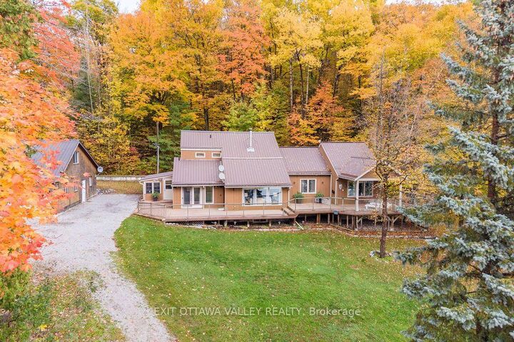 Property Photo:  585B Two Mile Trail  ON K8A 6W3 