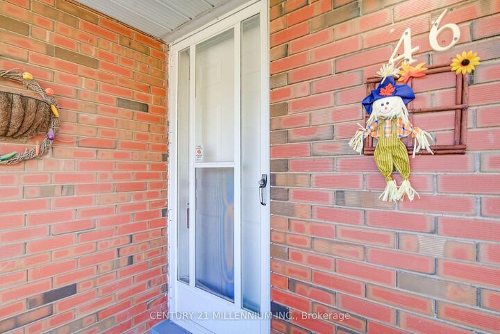 Property Photo:  46 Traynor Avenue  ON N2C 1V9 