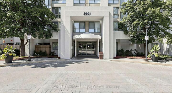 Property Photo:  2901 Kipling Avenue N 1109  ON M9V 5E5 