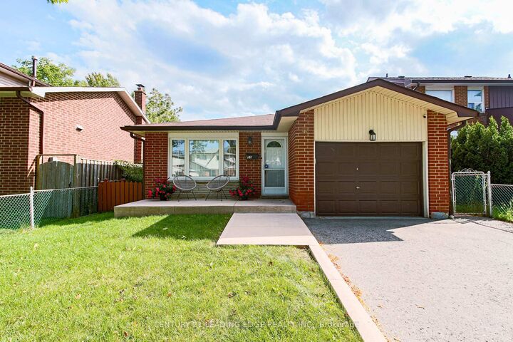 Property Photo:  55 Mammoth Hall Trail  ON M1B 1P5 