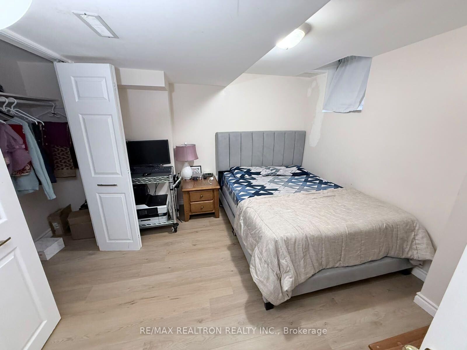 Property Photo:  152 Elizabeth Street Basement  ON L1T 3X5 