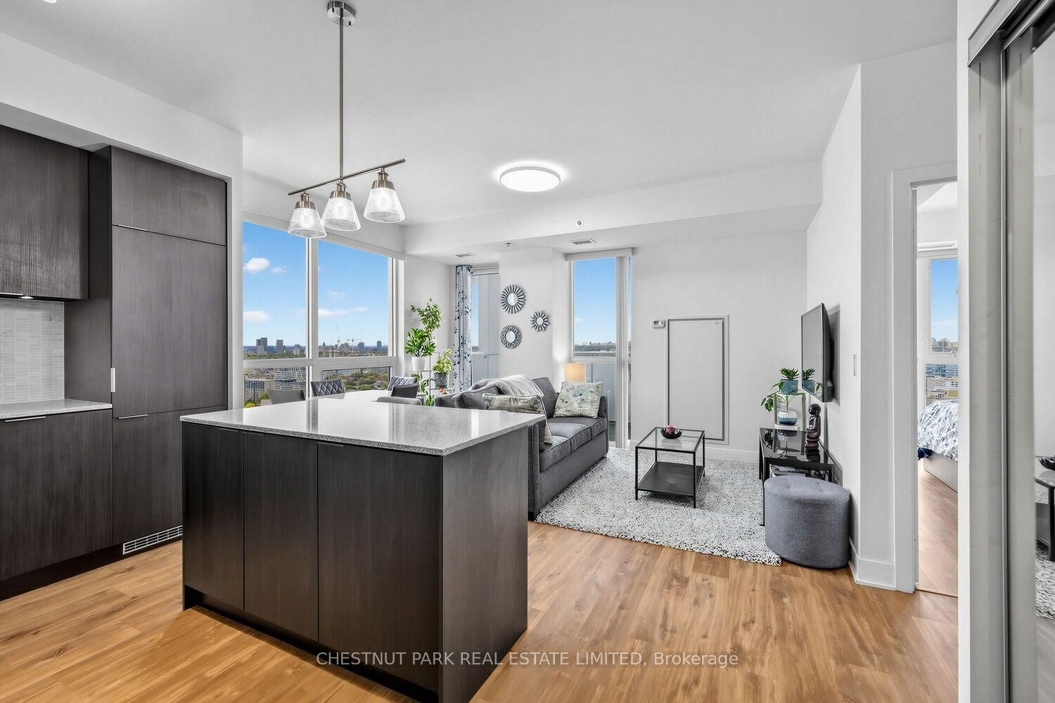 Property Photo:  318 Richmond Street W 3001  ON M5V 0B4 