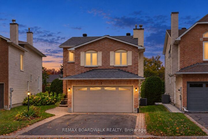 Property Photo:  3 Moresby Drive  ON K2M 2A2 