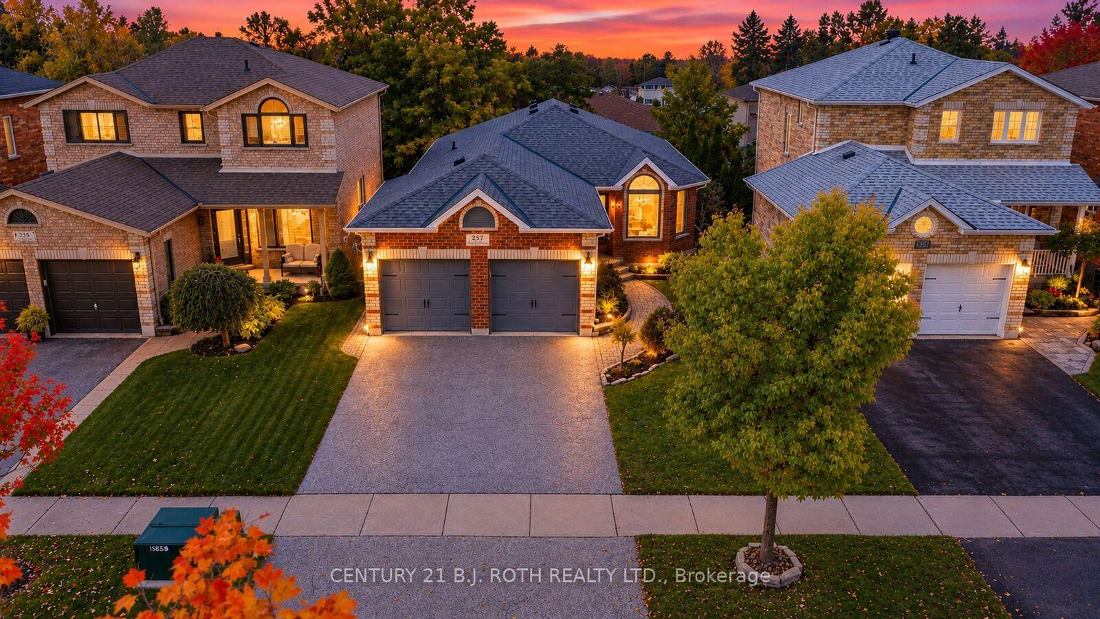 Property Photo:  237 Pringle Drive  ON L4N 0P4 