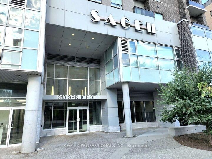 Property Photo:  318 Spruce Street 701  ON N2L 3M7 