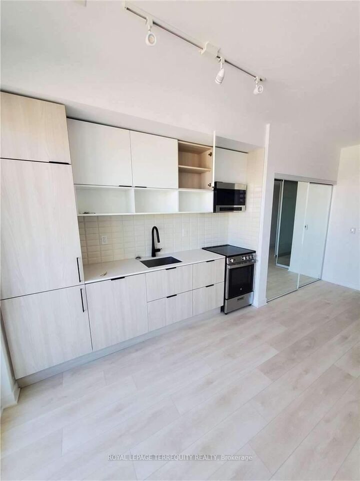 Property Photo:  180 Mill Street S543  ON M5A 0V7 