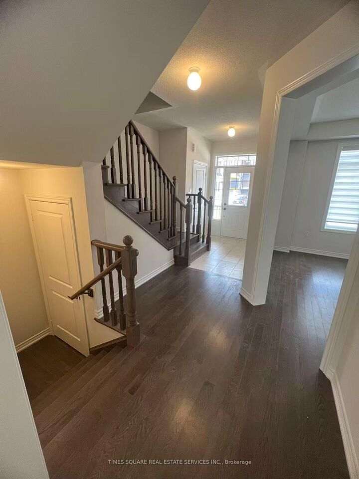 Property Photo:  8 O'Reilly Street  ON L1P 0N7 