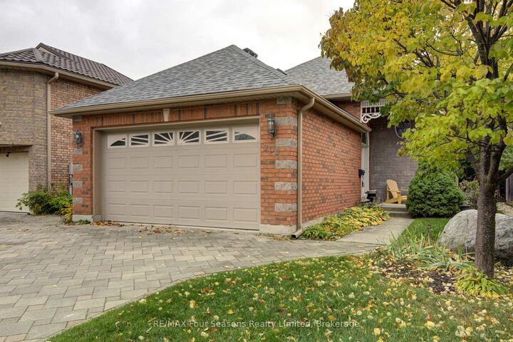 Property Photo:  205 Bryan Drive  ON L9Y 5J3 