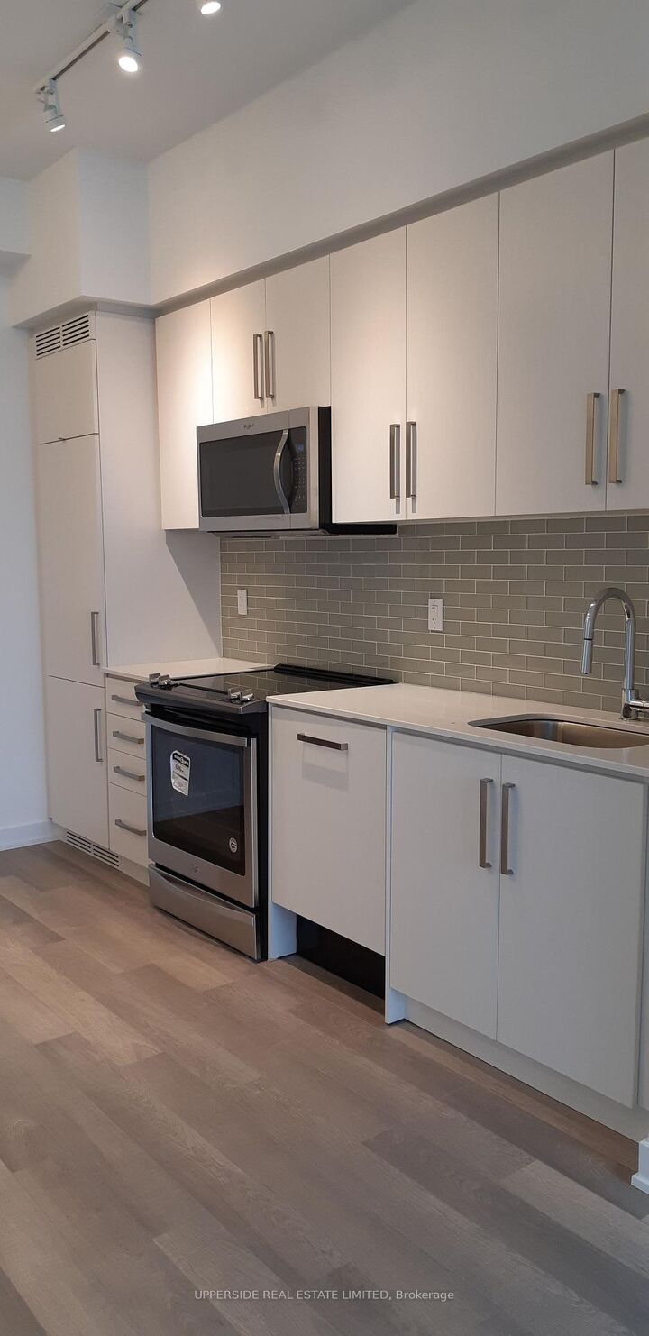 Property Photo:  5180 Yonge Street 1403  ON M2N 0K5 