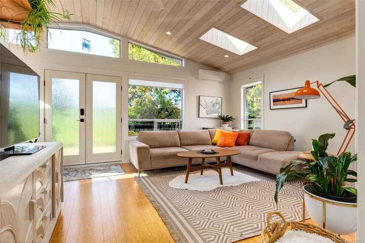Property Photo:  778 Shorewood Dr  BC V9P 1S1 