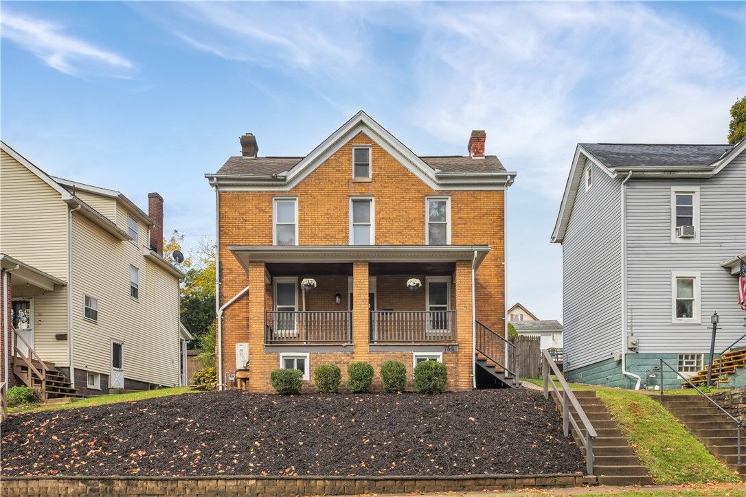 Property Photo:  754 Sidney St.  PA 15601 